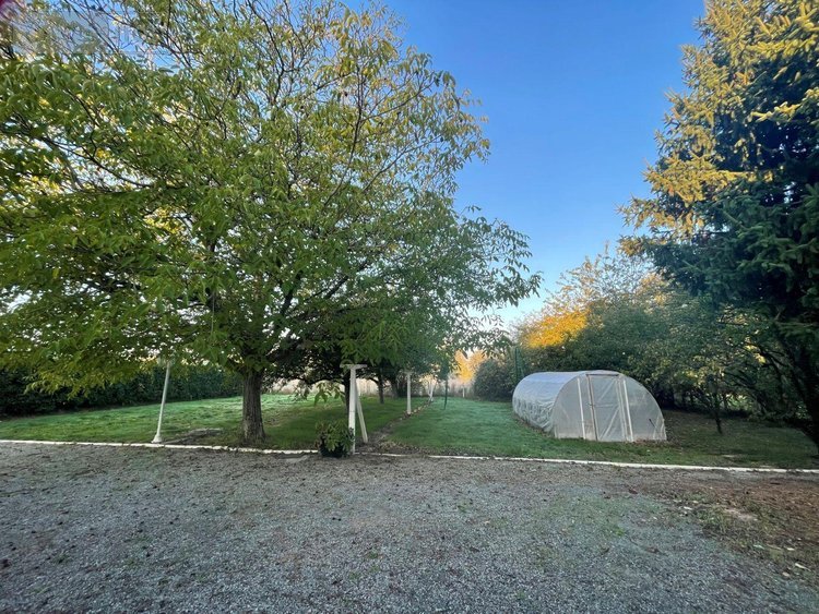 Maison a vendre Magnac-Laval 87190 Haute-Vienne 104 m2 6 pièces 121060 euros