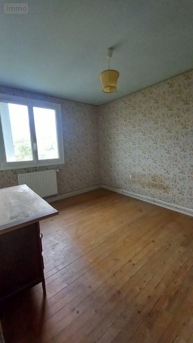 Maison a vendre Allanche 15160 Cantal 110 m2  86400 euros