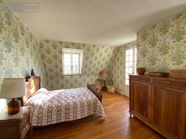 Maison a vendre Ytrac 15000 Cantal 242 m2  275600 euros