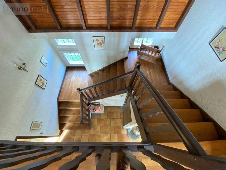 Maison a vendre Ytrac 15000 Cantal 242 m2  275600 euros