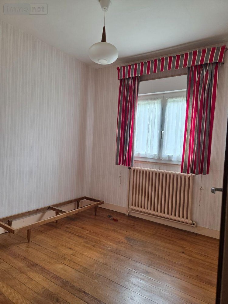 Maison a vendre Courcité 53700 Mayenne 81 m2 7 pièces 68900 euros