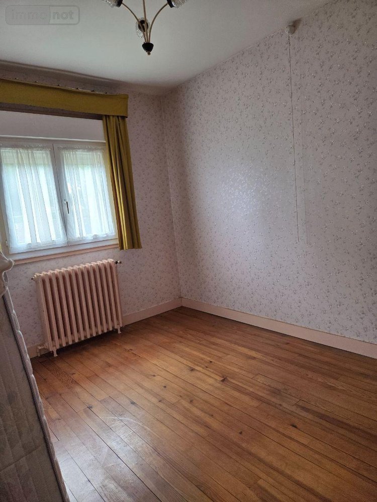 Maison a vendre Courcité 53700 Mayenne 81 m2 7 pièces 68900 euros