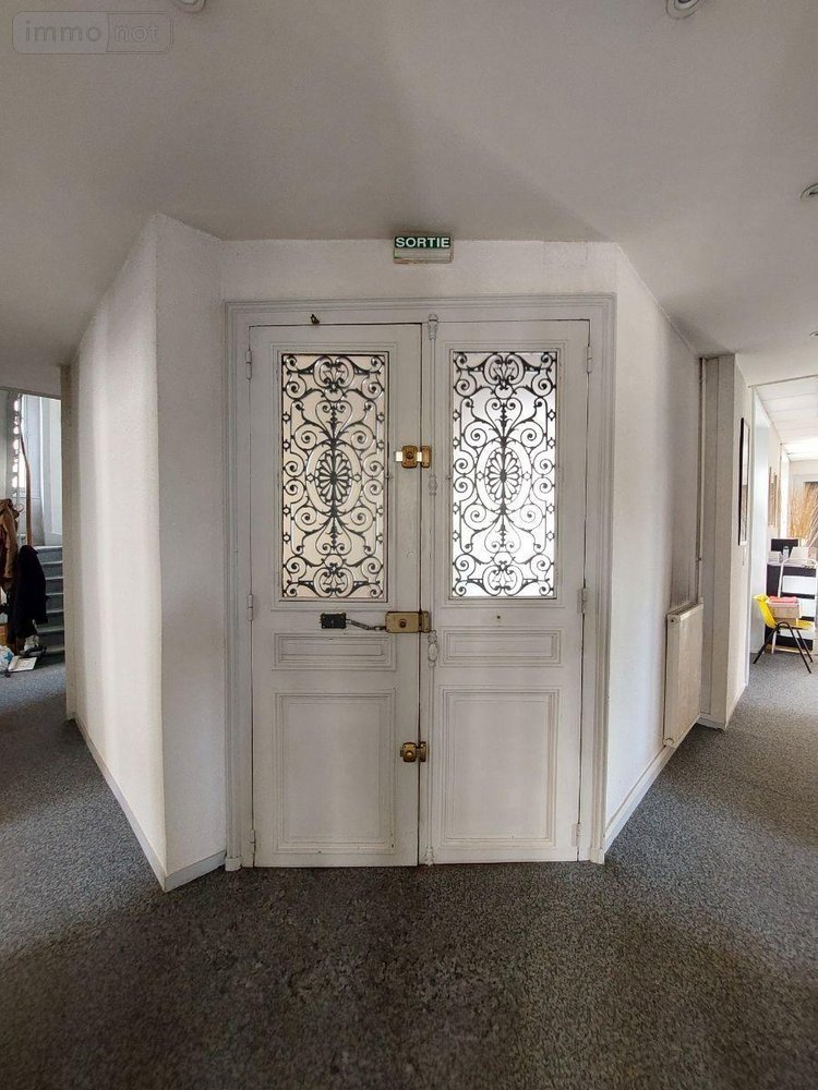 Fonds et murs commerciaux a vendre Rennes 35000 Ille-et-Vilaine 189 m2  667800 euros