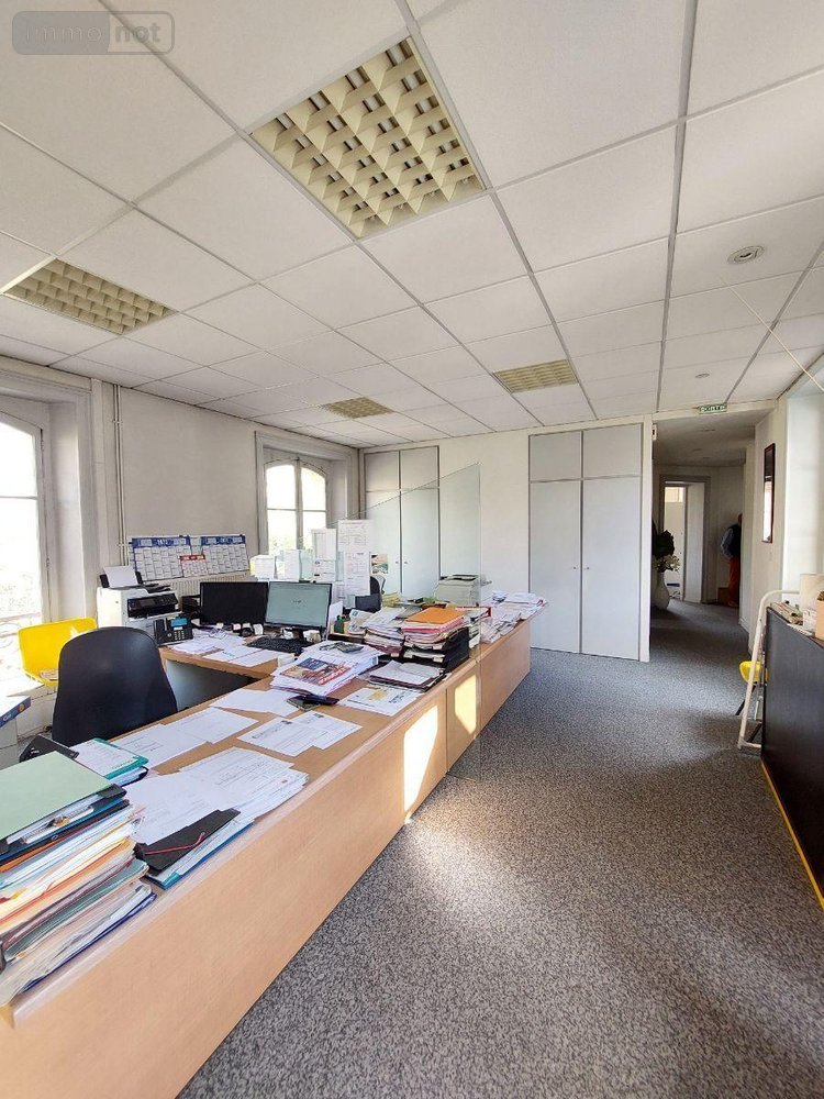 Fonds et murs commerciaux a vendre Rennes 35000 Ille-et-Vilaine 189 m2  667800 euros