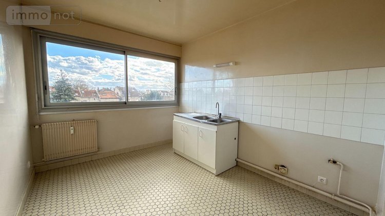 Appartement a vendre Châlons-en-Champagne 51000 Marne 94 m2 5 pièces 119000 euros