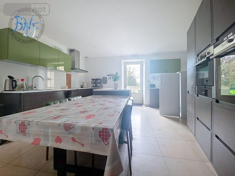 propriete a vendre Theix-Noyalo 56450 Morbihan 360 m2 12 pièces 1976000 euros