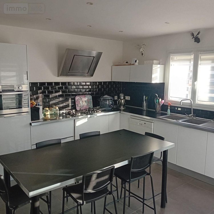 Maison a vendre Saint-Gilles 30800 Gard 210 m2 7 pièces 339200 euros