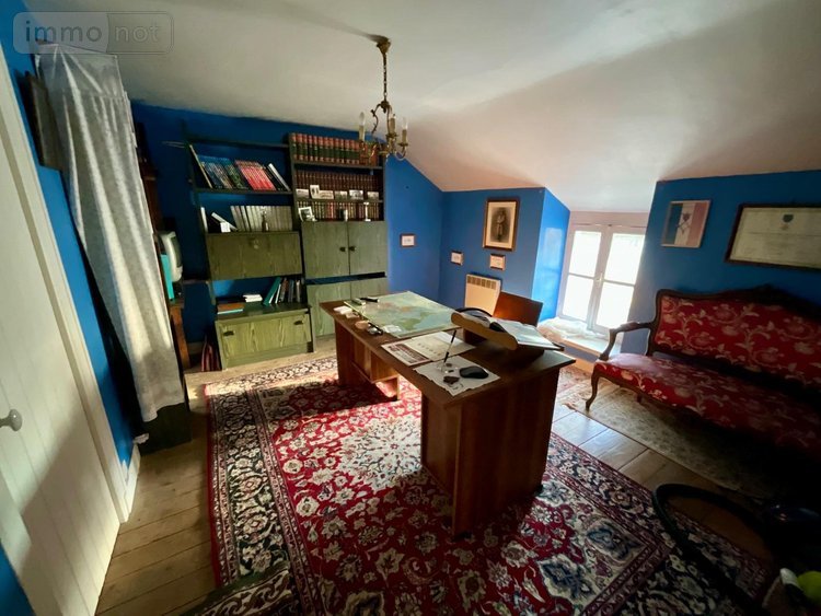 Immeuble a vendre Saint-Priest-Taurion 87480 Haute-Vienne 239 m2  33000 euros