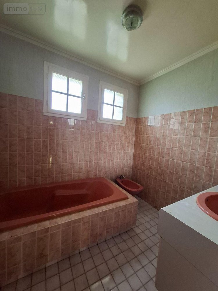 Maison a vendre Saint-Nicolas-du-Pélem 22480 Côtes-d'Armor 103 m2 3 pièces 121900 euros