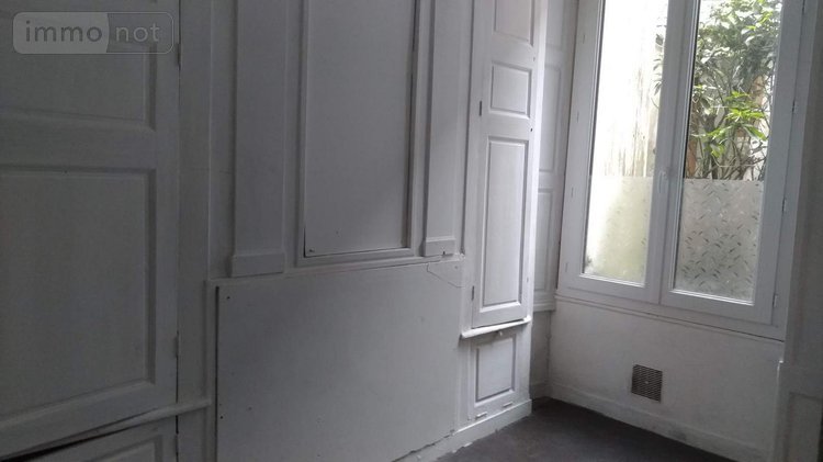 Location fonds et murs commerciaux Beaugency 45190 Loiret 52 m2  400 euros