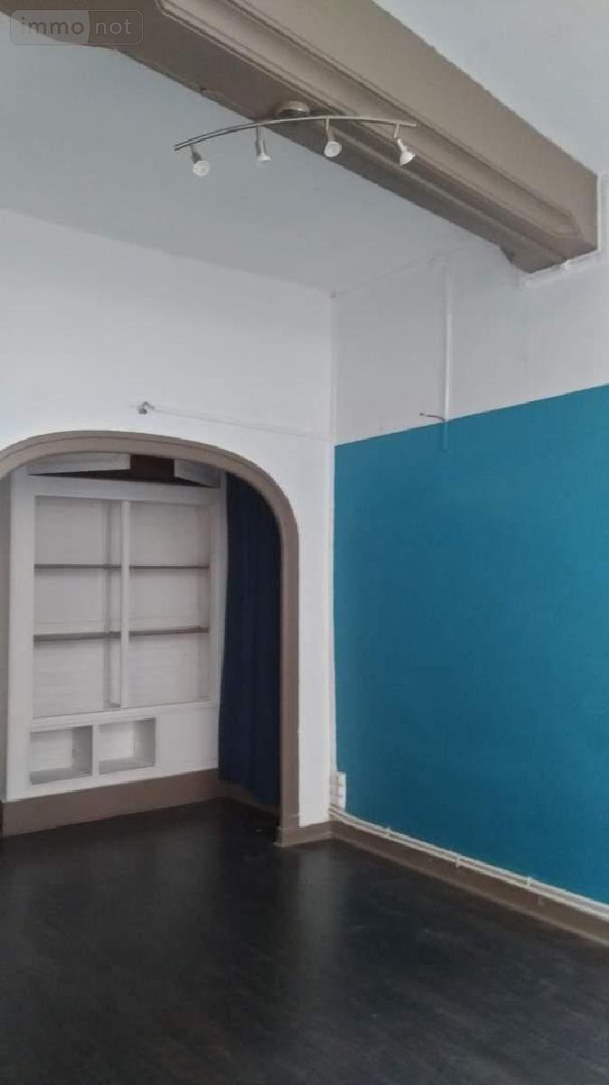 Location fonds et murs commerciaux Beaugency 45190 Loiret 52 m2  400 euros