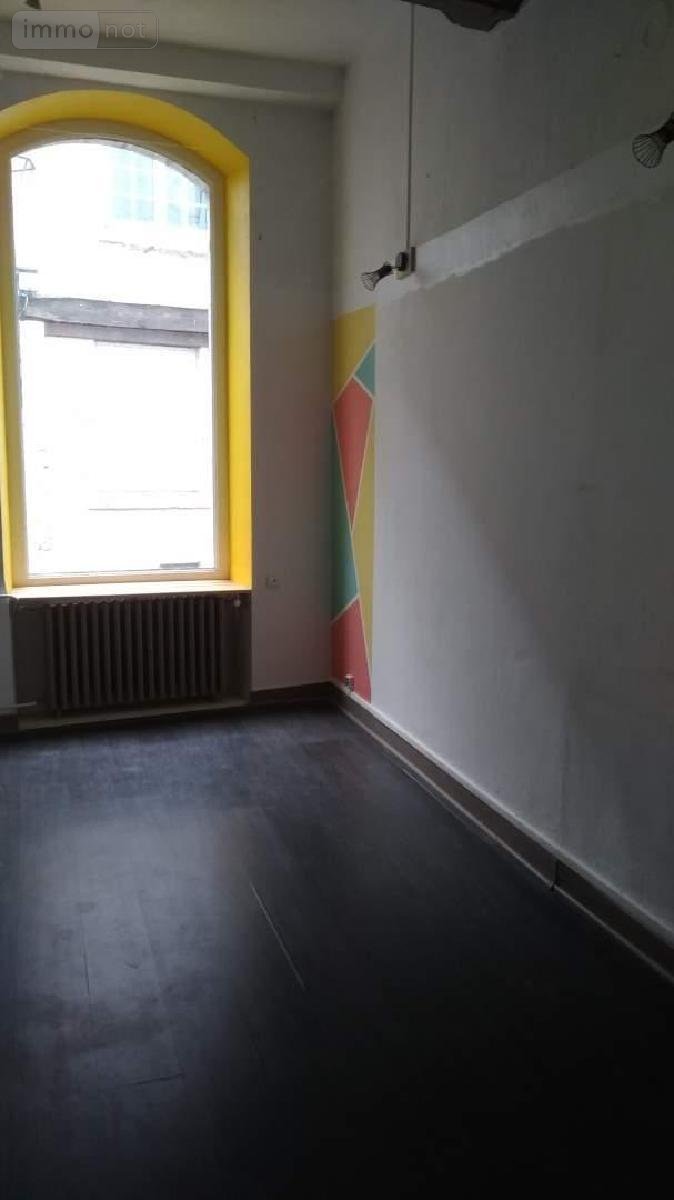 Location fonds et murs commerciaux Beaugency 45190 Loiret 52 m2  400 euros