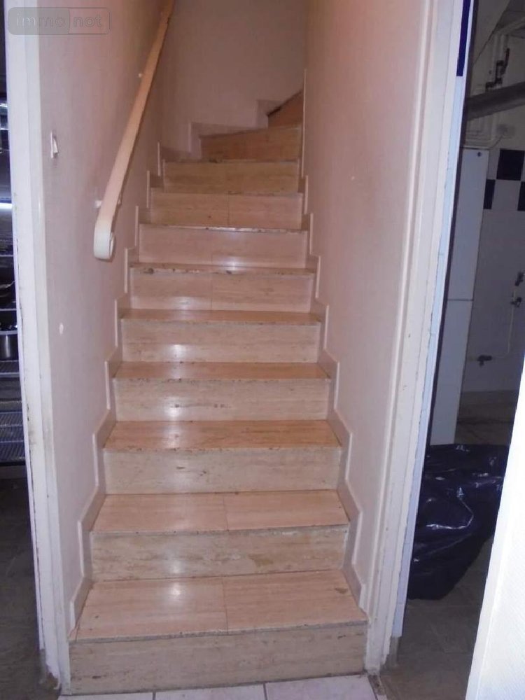 Fonds et murs commerciaux a vendre Beaugency 45190 Loiret 203 m2  210200 euros