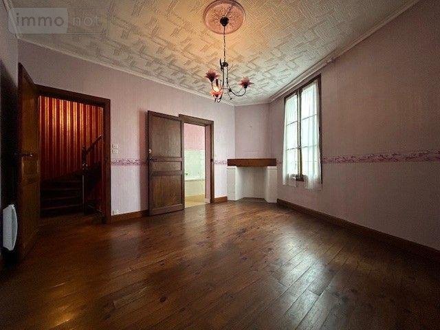 Maison a vendre Baugé-en-Anjou 49150 Maine-et-Loire 118 m2 6 pièces 89870 euros