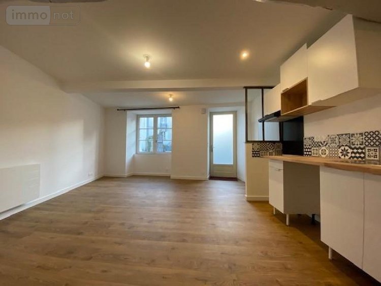 Location maison Tinténiac 35190 Ille-et-Vilaine 58 m2 3 pièces 700 euros