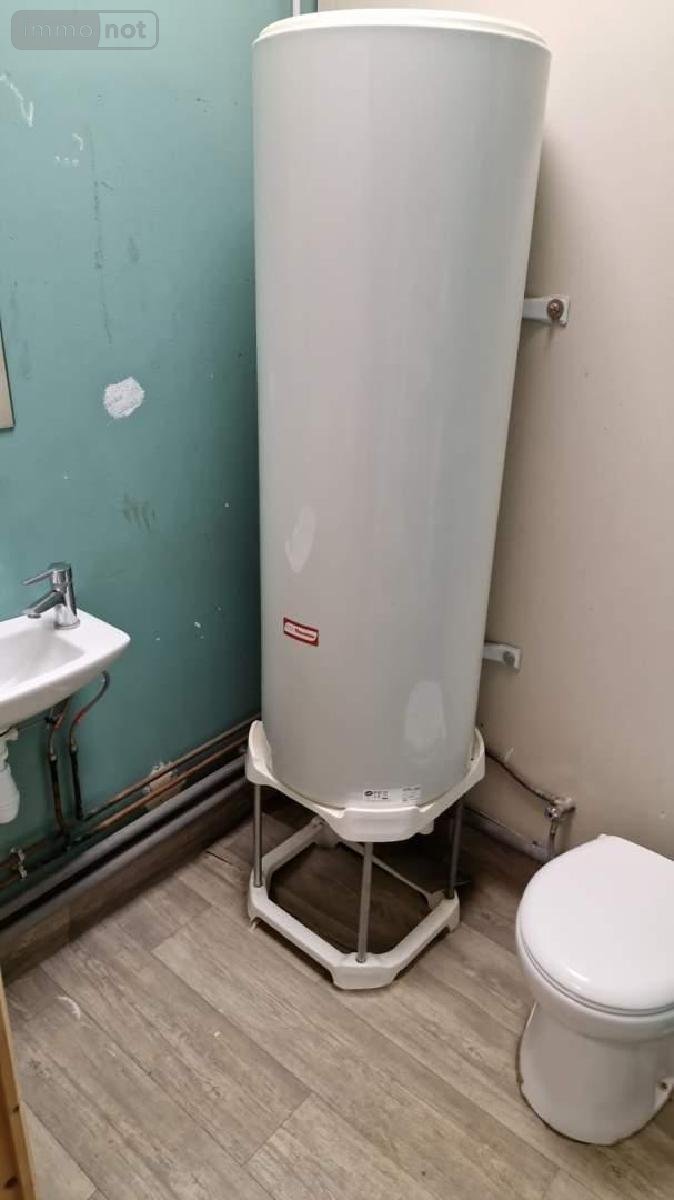 Location fonds et murs commerciaux Tinténiac 35190 Ille-et-Vilaine 50 m2  700 euros