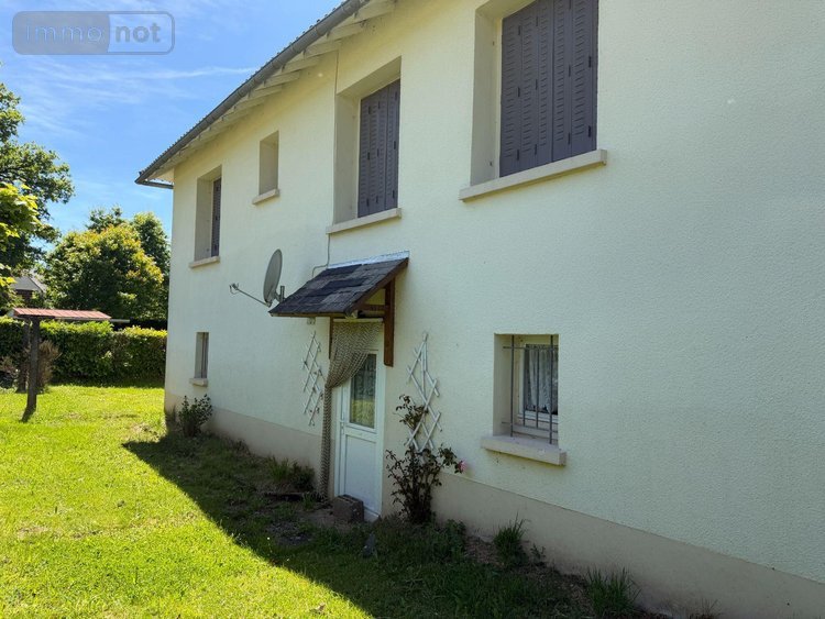Maison a vendre Ally 15700 Cantal 100 m2  116600 euros