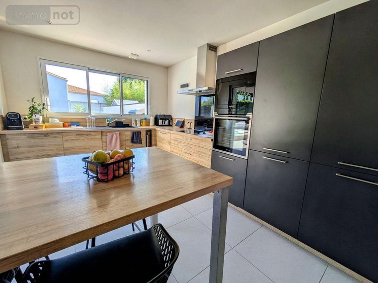 Maison a vendre Les Herbiers 85500 Vendée 160 m2 8 pièces 515000 euros