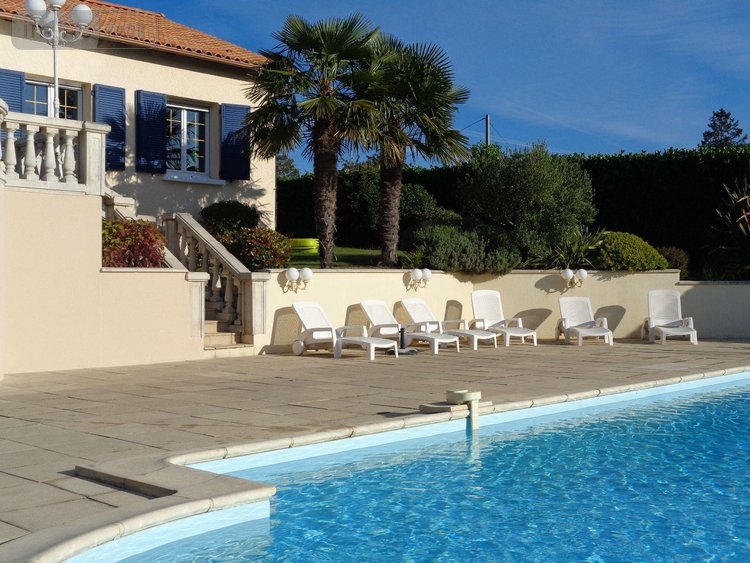 Maison a vendre Les Herbiers 85500 Vendée 110 m2 6 pièces 294500 euros