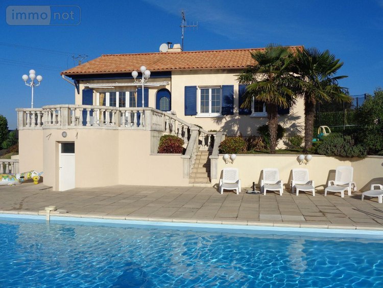 Maison a vendre Les Herbiers 85500 Vendée 110 m2 6 pièces 289500 euros