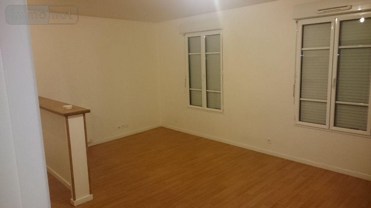 Location appartement Montfort-sur-Meu 35160 Ille-et-Vilaine 49 m2 2 pièces 520 euros