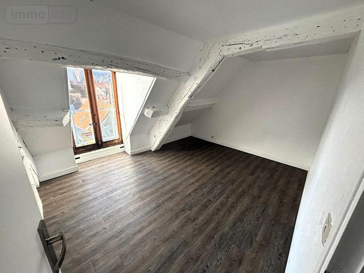Appartement a vendre Nemours 77140 Seine-et-Marne 57 m2 3 pièces 140000 euros