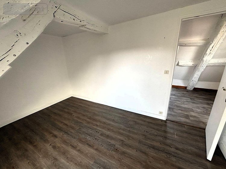 Appartement a vendre Nemours 77140 Seine-et-Marne 57 m2 3 pièces 140000 euros