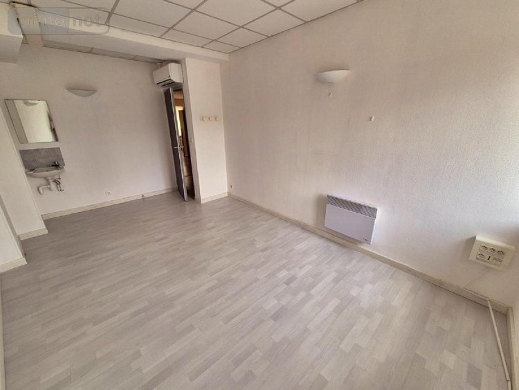 Fonds et murs commerciaux a vendre Troyes 10000 Aube 182 m2  239200 euros