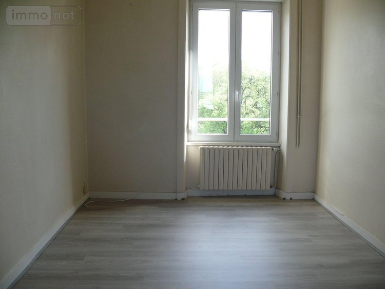 Appartement a vendre Dinan 22100 Côtes-d'Armor 69 m2 4 pièces 141750 euros