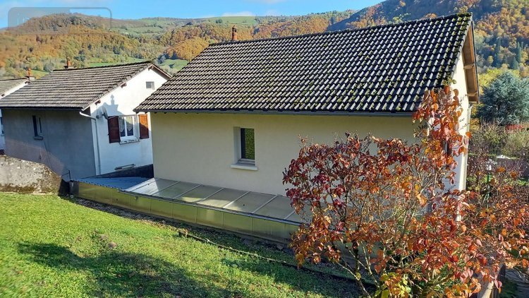 Maison a vendre Vic-sur-Cère 15800 Cantal 106 m2  154000 euros