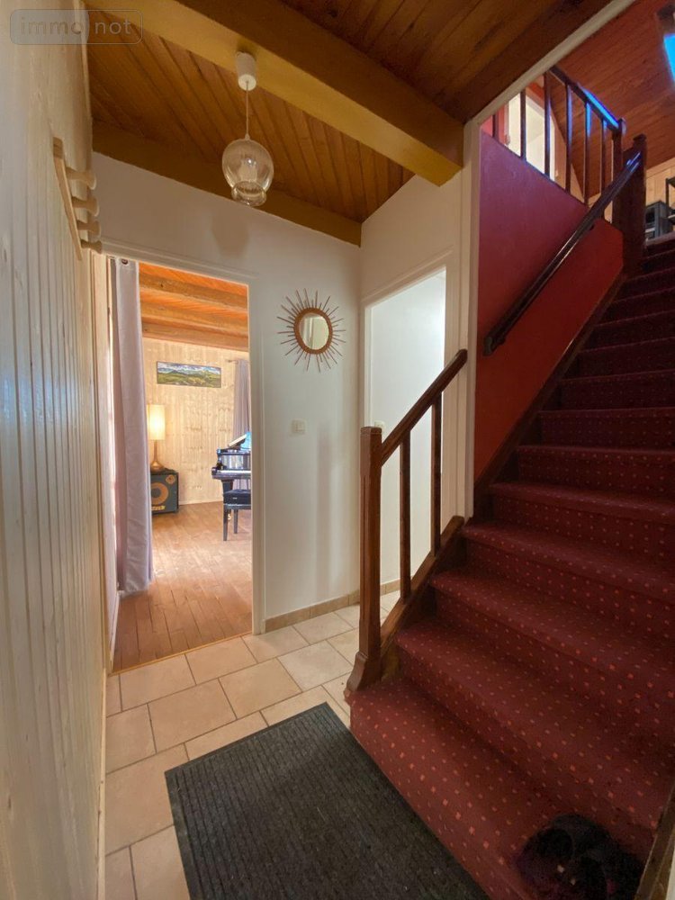 Maison a vendre Sansac-Veinazès 15120 Cantal 87 m2  174900 euros