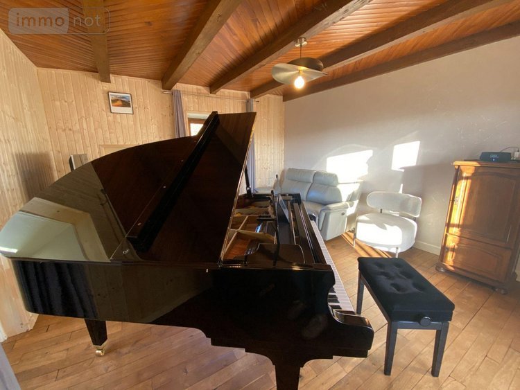 Maison a vendre Sansac-Veinazès 15120 Cantal 87 m2  174900 euros