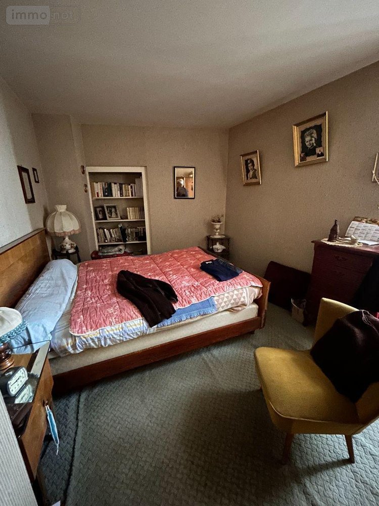Immeuble a vendre Mauriac 15200 Cantal  233200 euros