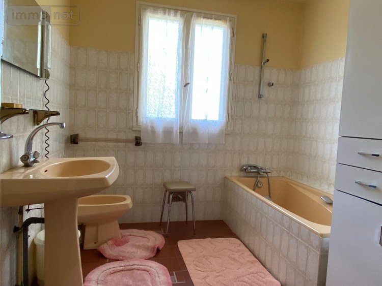 Maison a vendre Lafeuillade-en-Vézie 15130 Cantal 93 m2 3 pièces 159000 euros