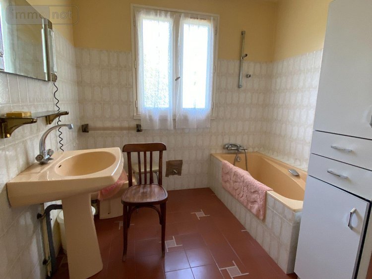 Maison a vendre Lafeuillade-en-Vézie 15130 Cantal 93 m2 3 pièces 159000 euros