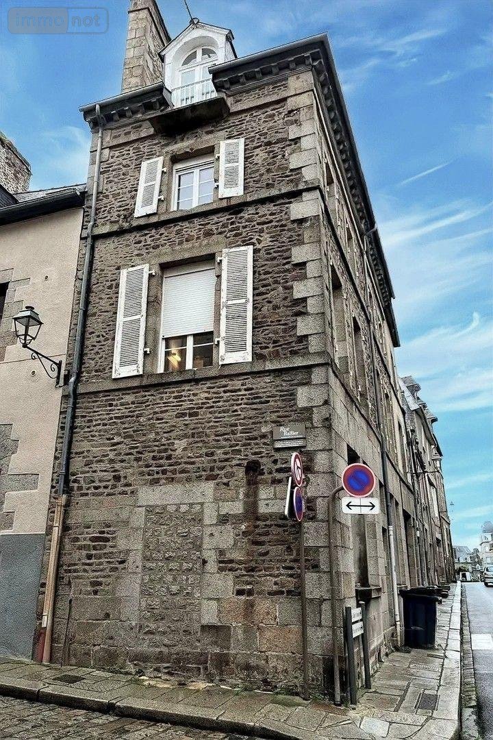 Immeuble a vendre Fougères 35300 Ille-et-Vilaine 105 m2  348265 euros