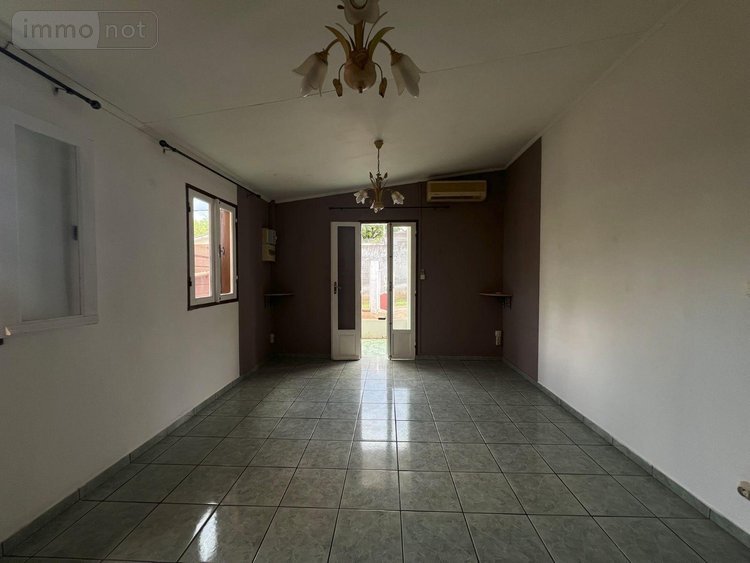 Maison a vendre Sainte-Clotilde 97490 Réunion 230 m2 10 pièces 550100 euros