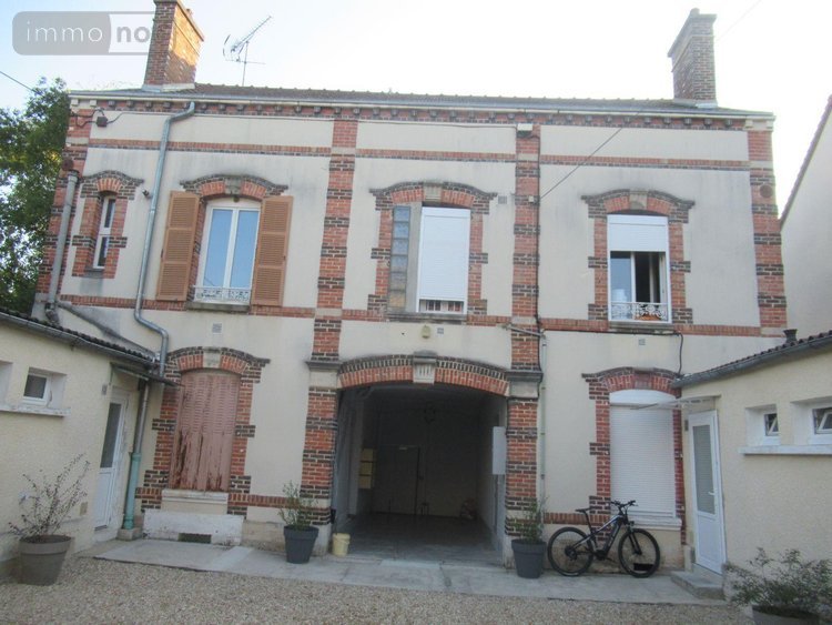 Immeuble a vendre Sainte-Savine 10300 Aube 258 m2  392000 euros