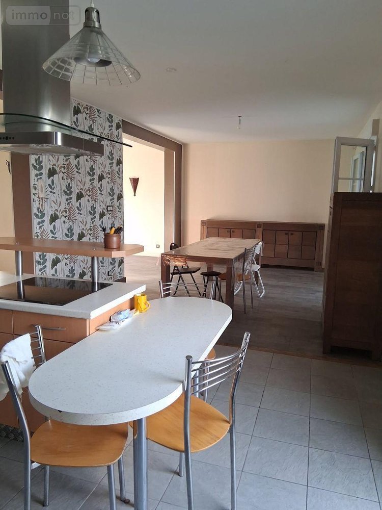 Maison a vendre La Flèche 72200 Sarthe 171 m2 9 pièces 262000 euros