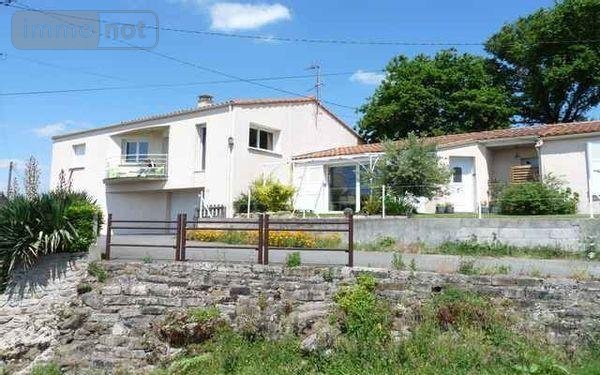Maison a vendre Les Herbiers 85500 Vendée 181 m2 9 pièces 393300 euros
