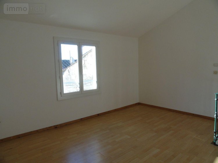 Maison a vendre Saint-Gilles 30800 Gard 74 m2 3 pièces 180200 euros