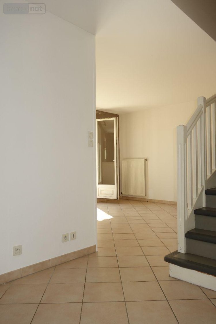 Location appartement Charnay-lès-Mâcon 71850 Saône-et-Loire 63 m2 3 pièces 683 euros