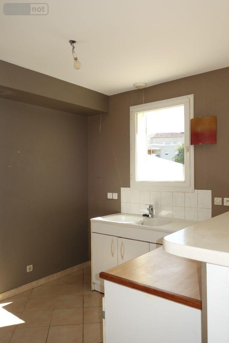 Location appartement Charnay-lès-Mâcon 71850 Saône-et-Loire 63 m2 3 pièces 683 euros