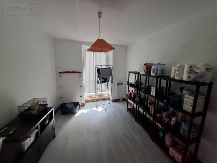 Immeuble a vendre Souillac 46200 Lot 287 m2  294400 euros