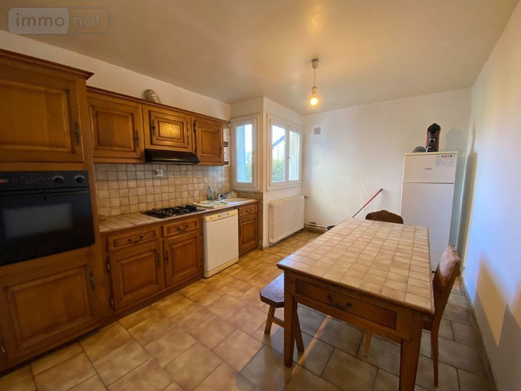 Maison a vendre Arpajon-sur-Cère 15130 Cantal 118 m2  142040 euros