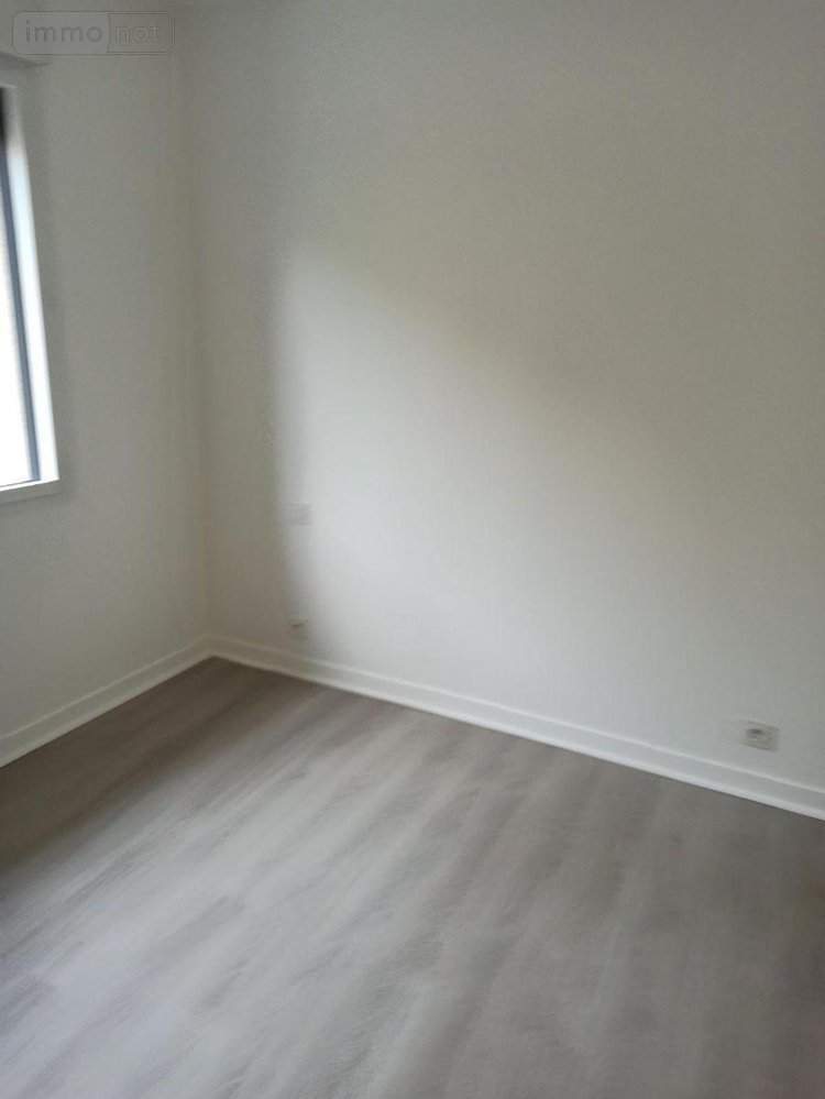 Location appartement Vitré 35500 Ille-et-Vilaine 37 m2 3 pièces 410 euros