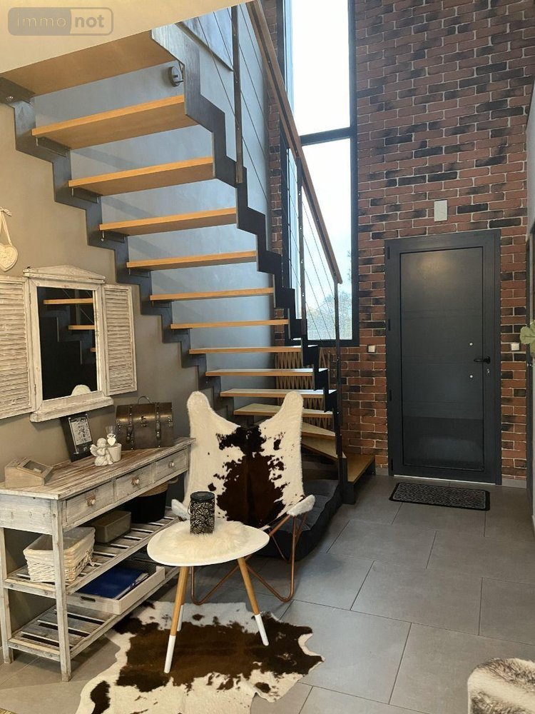 Maison a vendre Sainte-Soulle 17220 Charente-Maritime 239 m2 9 pièces 633400 euros