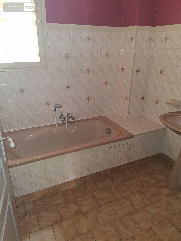 Maison a vendre La Flèche 72200 Sarthe 146 m2 6 pièces 209600 euros