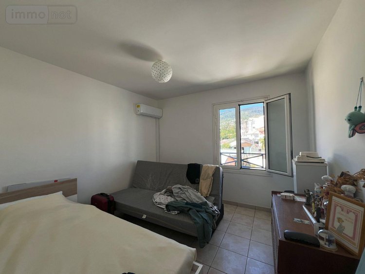 Appartement a vendre Sainte-Clotilde 97490 Réunion 82 m2 3 pièces 220200 euros