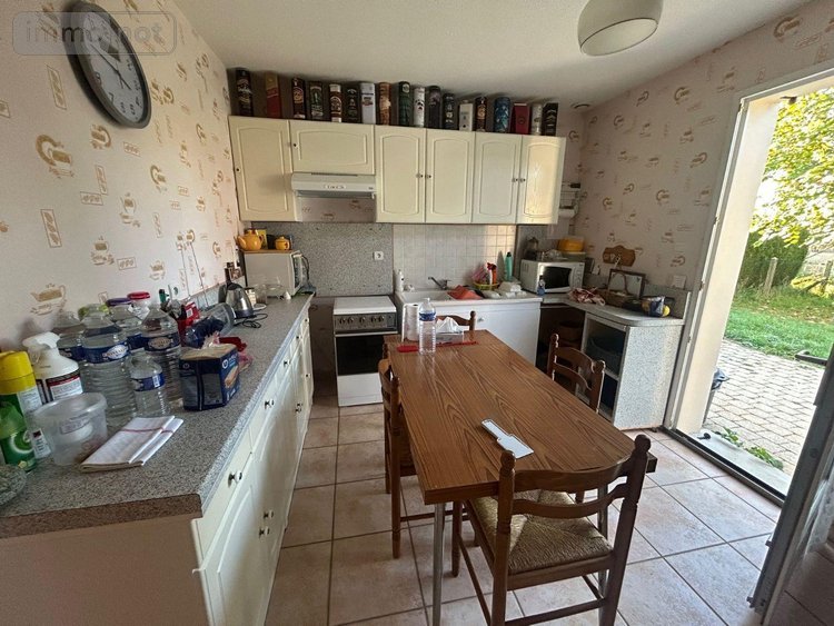 Maison a vendre Ally 15700 Cantal 90 m2  127200 euros